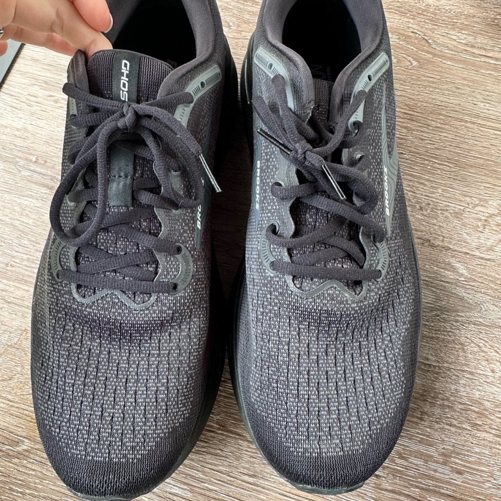 Brooks Black Athletic Shoes for Ultimate Performance